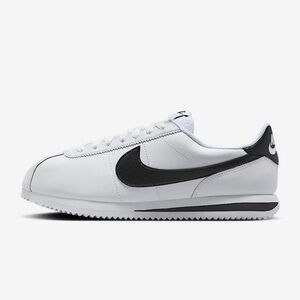Nike Classic White and Black Cortez Sneakers Women’s Size 8.5 Only Worn Once